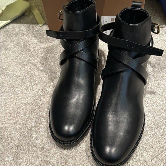 Brand new Burberry Boots Prlye - Picture 3 of 5